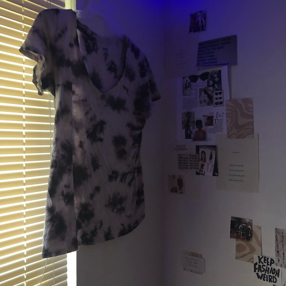 tie dye t shirt